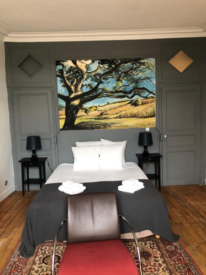 Le Doyenne - Entree Autonome - Hypercentre Bed & Breakfast Le Mans Exterior photo